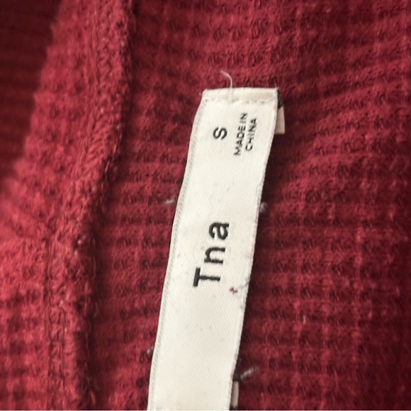 TNA ARITZIA Thermal Waffle Knit Burgundy Cowl Neck Top - Picture 8 of 10